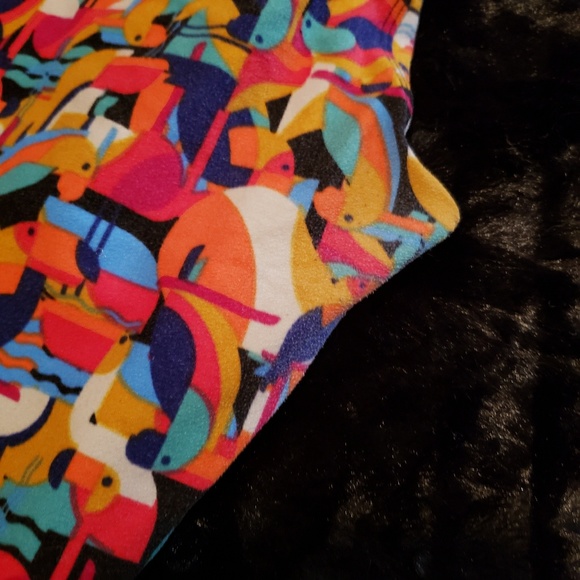 Lularoe TC leggings - Picture 3 of 3
